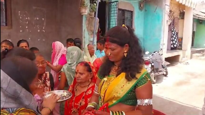 धुले जिले में रहस्यमय यात्रा: महिलाओं की संतान प्राप्ति के लिए अजिबोगरीब प्रथा