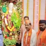 भाजपा प्रत्यासी डॉ संजीव गणेश नाईक ने हनुमान जयंती पर ठाणे में मंदिरों में लगाए जय श्री राम के नारे