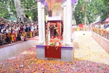 माता खीर भवानी मंदिर में तीर्थयात्रियों के लिए आरामदायक आवास का उद्घाटन: सुख और आध्यात्मिकता का साथ