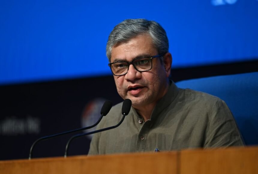 माइक्रोसॉफ्ट सर्वर में आई तकनीकी खराबी के बीच केंद्रीय मंत्री अश्विनी वैष्णव ने कहा- ”NIC नेटवर्क प्रभावित नहीं है”