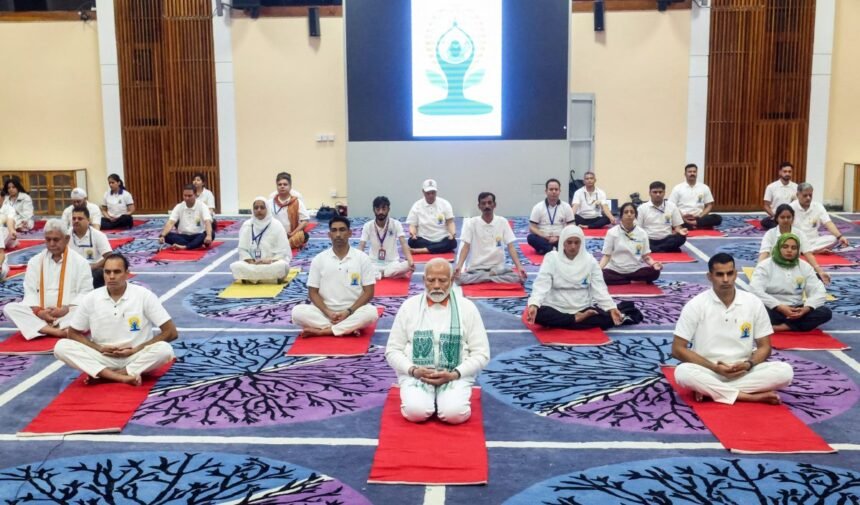 अंतर्राष्ट्रीय योग दिवस मीडिया सम्मान 2024: मंत्रालय ने बढ़ाई प्रविष्टियां जमा कराने की तारीख