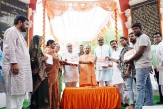 श्रद्धेय पं. दीनदयाल उपाध्याय जी की पावन जयंती के सुअवसर पर आज लखनऊ में 'भाजपा सदस्यता