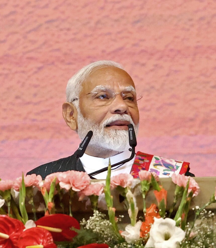 प्रधानमंत्री मोदी आज बनारस में 6100 करोड़ से अधिक की कई विकास परियोजनाओं की देंगे सौगात