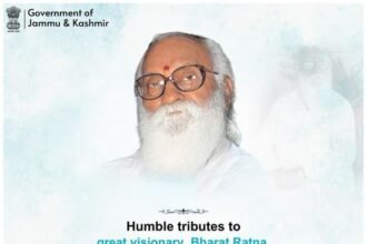 महान दृष्टा नानाजी देशमुख जी की जयंती पर उन्हें याद करते हैं।