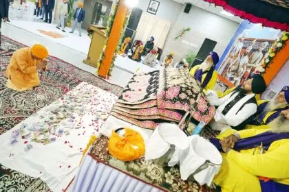 श्री गुरु नानक देव जी महाराज से लेकर गुरु श्री गोबिन्द सिंह जी महाराज तक, जो आदर्श सिख गुरुजन ने स्थापित किए, हम सभी के लिए प्रेरणा हैं। उस प्रेरणा से जब हम आगे बढ़ेंगे, तब 'काबुल' और 'बांग्लादेश' होने से बच पाएंगे।