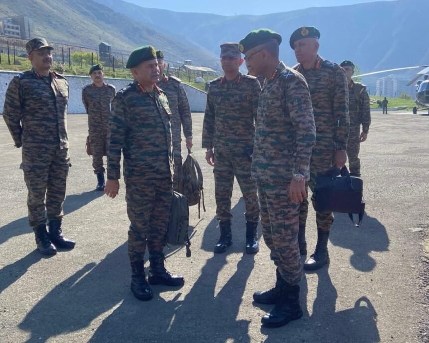 जम्मू-कश्मीर में सेना प्रमुख और कमांडर्स की अहम बैठक, आतंकवाद पर कड़े प्रहार की तैयारी