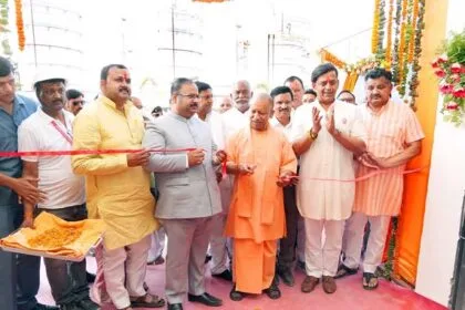 'नया उत्तर प्रदेश' न केवल व्यक्ति, बल्कि पूंजी की भी सुरक्षा की गारंटी देने वाला राज्य है।