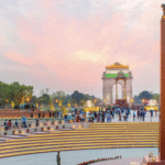 पद्म पुरस्कार विजेताओं ने राष्ट्रीय समर स्मारक पर श्रद्धांजलि की अर्पित