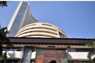 भारतीय शेयर बाजार में रौनक, सेंसेक्स 81,500 के ऊपर खुला