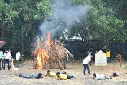 जम्मू काश्मीरमधील पहलगाम येथील दहशतवादी हल्ल्यानंतर भारत-पाकिस्तानदरम्यान वाढलेल्या तणावाच्या पार्श्वभूमीवर, केंद्रीय गृह मंत्रालयाने सर्व राज्यांना बुधवार,