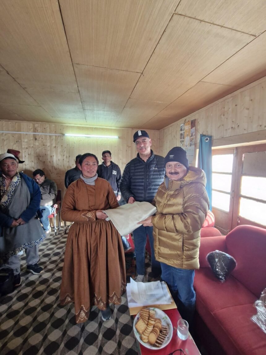 मुख्य सचिव पवन कोटवाल ने न्योंमा उपमंडल दौरे के दौरान विकास कार्यों की समीक्षा की और जनसमस्याओं को संबोधित किया