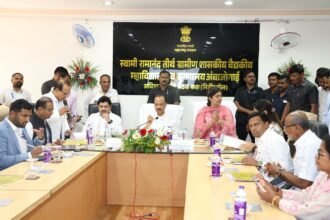अंबाजोगाईतील स्वामी रामानंद तीर्थ ग्रामीण वैद्यकीय महाविद्यालयाला ५० वर्षे पूर्ण – उपमुख्यमंत्री अजित पवार यांच्या अध्यक्षतेखाली आढावा बैठक