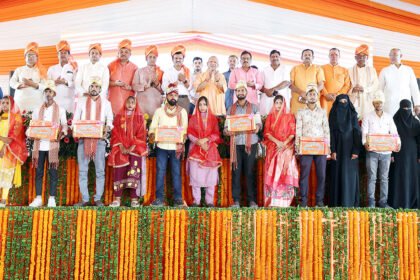 'मुख्यमंत्री सामूहिक विवाह योजना' आदरणीय प्रधानमंत्री श्री Narendra Modi जी के लोक-कल्याण के कार्यक्रम को प्रभावी ढंग से आगे बढ़ाने के अभियान का ही एक हिस्सा है।