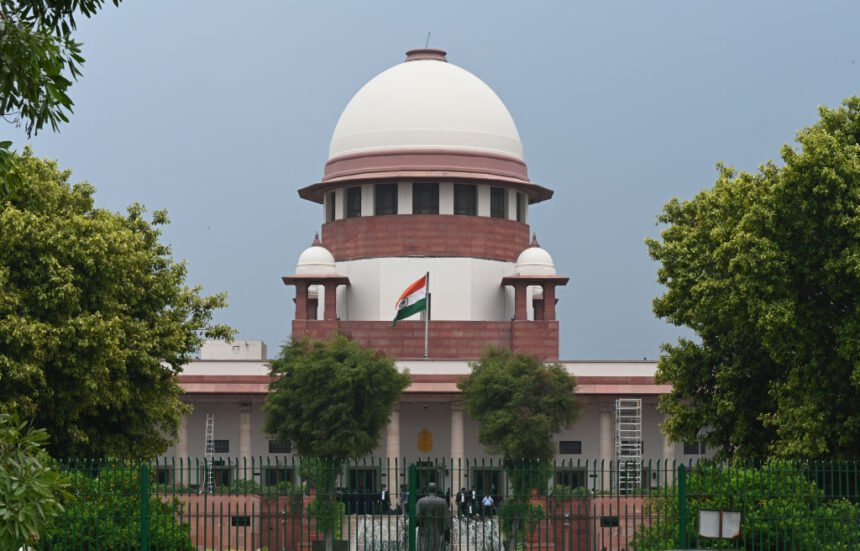 भारत कोई धर्मशाला नहीं जो हर विदेशी शरणार्थी को दे शरण, सुप्रीम कोर्ट की सख्त टिप्पणी