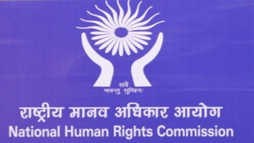 NHRC ने झारखंड के देवघर में पुलिस हिरासत में एक व्यक्ति की मौत संबंधी मीडिया रिपोर्ट का लिया स्वतः संज्ञान