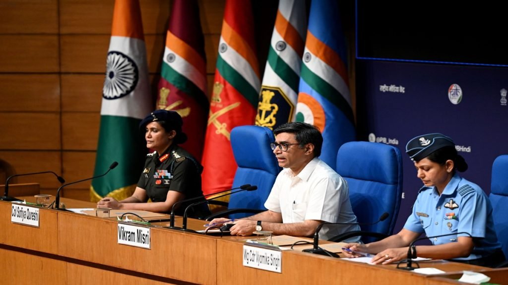 धार्मिक स्थलों को निशाना बनाने पर भारत ने की पाकिस्तान की आलोचना