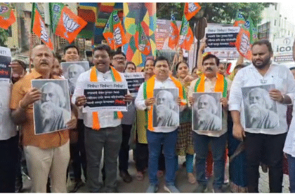 डोंबिवलीत रवींद्रनाथ टागोर यांचे घर तोडल्याच्या निषेधार्थ भाजपचे तीव्र आंदोलन
