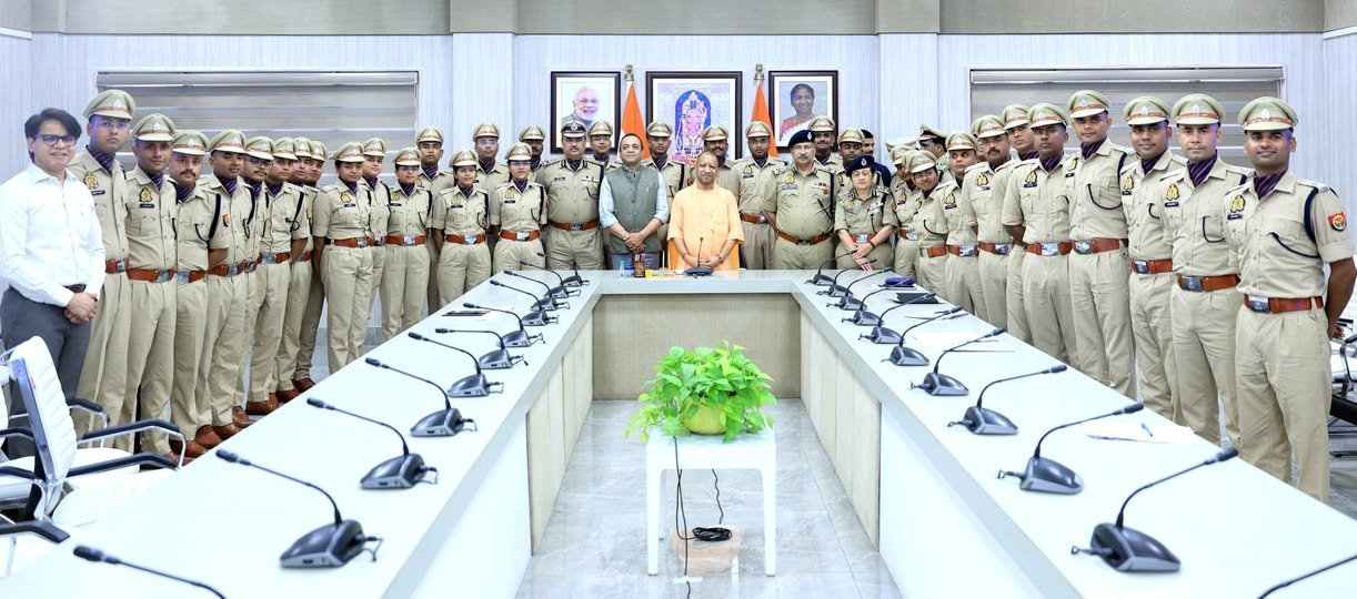 आज उत्तर प्रदेश प्रांतीय पुलिस सेवा के 91वें बैच के प्रशिक्षु अधिकारियों ने सरकारी आवास पर भेंट की।