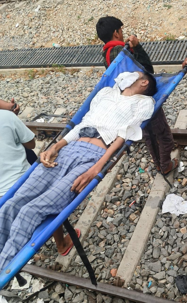 पवन एक्सप्रेस से बिहार जा रहे यात्री की तबियत बिगड़ने से मौत l