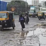 कल्याण डोंबिवली महानगरपालिका चे हद्दीत असलेले सर्व रोडवर खड्ड्याचा साम्राज नागरिकांच्या हाल