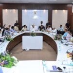 वर्धा जिल्हा हा राष्ट्रपिता महात्मा गांधी व आचार्य विनोबा भावे यांच्या वास्तव्याने पावन झालेला जिल्हा आहे.
