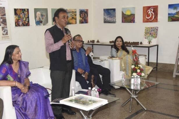 दिव्यांग कलाकारों के लिए विशेष कला कार्यशाला का समापन, मुख्य सचिव राजेश अग्रवाल रहे मुख्य अतिथि