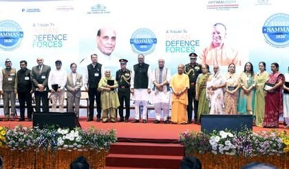 माननीय रक्षा मंत्री श्री Rajnath Singh जी के साथ आज लखनऊ में आयोजित 'टाइम्स सम्मान-2026' समारोह में सम्मिलित हुआ।