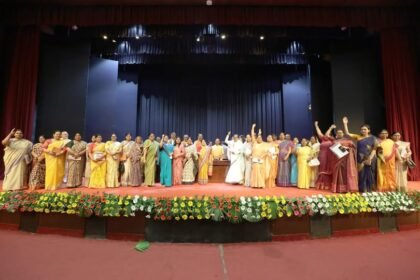 कांग्रेस, समाजवादी पार्टी और इंडी गठबंधन के दलों का आचरण महिला विरोधी है, इनकी रग-रग में नारी का अपमान बसा है।