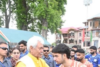 शोपियां में साउथ कश्मीर वॉलीबॉल लीग-2026 का शुभारंभ, युवाओं के लिए खेलों का बड़ा मंच