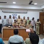 कल्याण पोलीस उप आयुक्त परिमंडळ 3अंतर्गत अमली पदार्थ विरोधी कारवाई पथकाने एकूण 9 किलो 768 ग्राम वजनाचा 34 कोटी 84 हजार रुपये किमतीचा हीरोइन गर्द अमली पदार्थ जप्त करून मुख्य पुरवठादार आरोपीस पाच आरोपींना जेलबंद केलेले आहे ही कल्याण मधील सर्वात मोठी कारवाई समजली जाते.