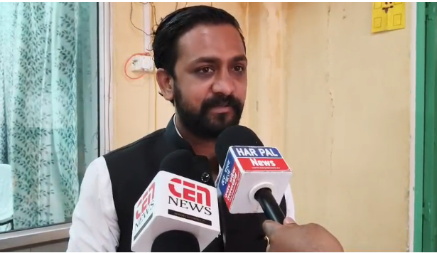 रामपुर/मदरसा जमीअतुल अंसार में अंसारी एकता सम्मेलन का आयोजन किया गया। जिसमें जिलेभर से आए हुए अंसार के पदाधिकारी गण व सदस्यों ने अपनी भागीदारी प्रस्तुत की।