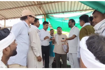टीकमगढ़ की पुरानी नजाई मंडी का जिला कलेक्टर ने किया निरीक्षण, व्यवस्थाओं में सुधार के दिए निर्देश