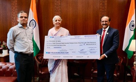 एसबीआई ने केंद्र सरकार को सौंपा 8,813 करोड़ रुपए का डिविडेंड
