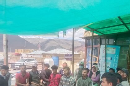 न्योमा में सिंगल-यूज़ प्लास्टिक पर जागरूकता अभियान आयोजित