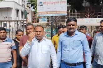 वाशी पालिका अस्पताल में शव वाहिनी चालक का झोल कैमरे में कैद