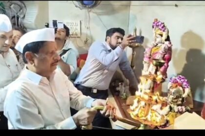 प्रधानमंत्री नरेंद्र मोदी के ऐतिहासिक जनसेवा कार्यकाल का सम्मान वन मंत्री गणेश नाईक की उपस्थिति में विशेष पूजा एवं महाआरती का आयोजन