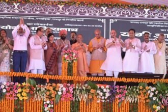 ब्रेकिंग न्यूज़ रामपुर। रामपुर को मुख्यमंत्री योगी आदित्यनाथ की बड़ी सौगात, 690 करोड़ की 102 विकास परियोजनाओं का लोकार्पण व शिलान्यास।