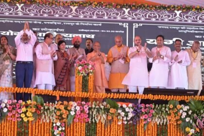 ब्रेकिंग न्यूज़ रामपुर। रामपुर को मुख्यमंत्री योगी आदित्यनाथ की बड़ी सौगात, 690 करोड़ की 102 विकास परियोजनाओं का लोकार्पण व शिलान्यास।