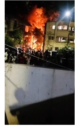 नासिक के मुंबई नाका इलाके मे बिल्डिंग मे लगी भीषण आग