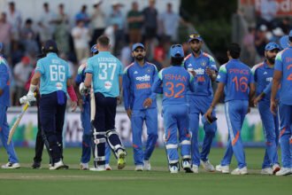 इंग्लैंड ने भारत को 4 विकेट से हराया, वनडे सीरीज 1-1 से बराबर