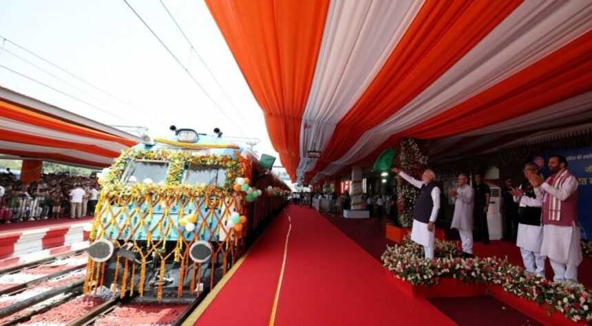 पीएम मोदी ने साझा की जींद कार्यक्रम की झलकियां, पहली हाइड्रोजन ट्रेन को बताया ऐतिहासिक उपलब्धि