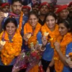 कॉमनवेल्थ गेम्स के हीरोज का देश में भव्य स्वागत, एयरपोर्ट पर गूंजे ‘भारत माता की जय’ के नारे