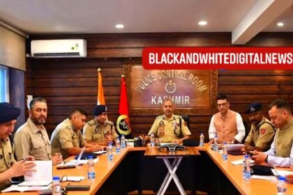 डीजीपी जम्मू-कश्मीर नलिन प्रभात ने ईद मिलाद-उन-नबी से पहले सुरक्षा तैयारियों की समीक्षा की