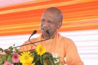 यूपी में अगले छह महीने में एक लाख और युवाओं को मिलेगी सरकारी नौकरी : सीएम योगी