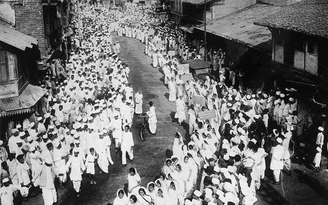 भारत छोड़ो आंदोलन की 84वीं वर्षगांठ : केंद्रीय मंत्रियों और मुख्यमंत्रियों ने स्वतंत्रता सेनानियों और क्रांतिकारियों को किया नमन