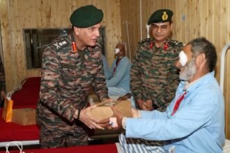 सीमा क्षेत्र तंगधार में ‘ऑपरेशन दृष्टि’ के तहत मेगा नेत्र शल्य चिकित्सा शिविर, 220 लोगों की लौटी रोशनी