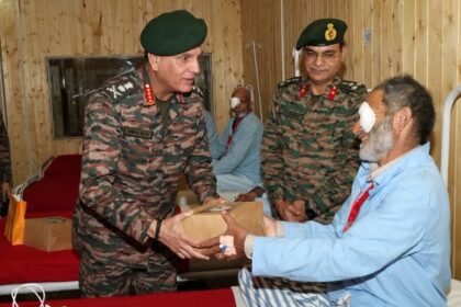 सीमा क्षेत्र तंगधार में ‘ऑपरेशन दृष्टि’ के तहत मेगा नेत्र शल्य चिकित्सा शिविर, 220 लोगों की लौटी रोशनी