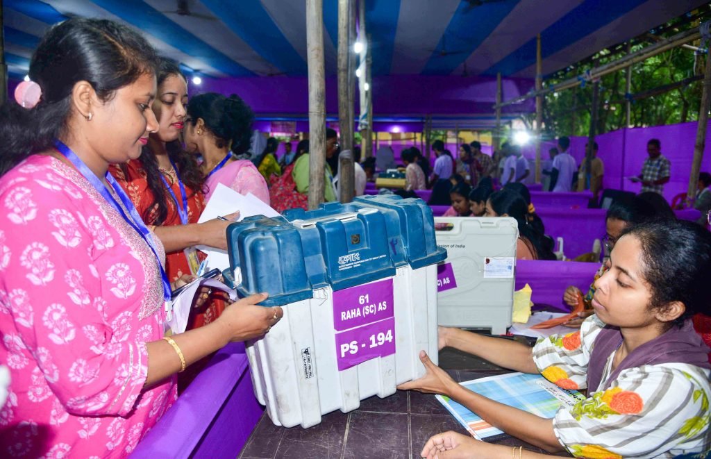 उपचुनाव: तीन राज्य, एक केंद्र शासित प्रदेश और छह उपचुनाव, नई राजनीतिक व्यवस्था की परीक्षा लेंगे