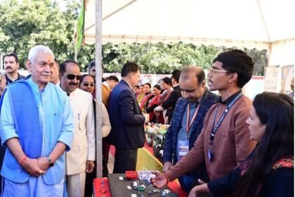 कृषि-बागवानी की चुनौतियों से निपटने के लिए AI और मानव बुद्धिमत्ता में तालमेल जरूरी: एलजी मनोज सिन्हा